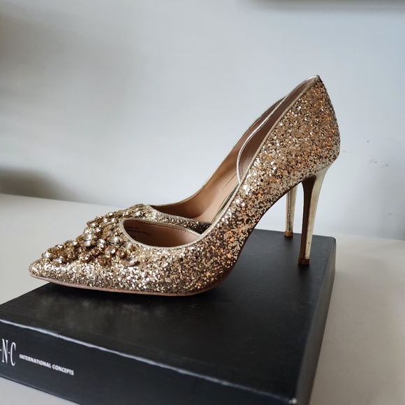 🔥INC International Concept Sparkling Gold Shoes - Picture 11 of 17